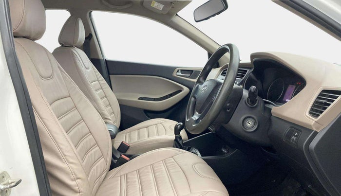 2018 Hyundai Elite i20 MAGNA EXECUTIVE 1.2, Petrol, Manual, 42,284 km, Right Side Front Door Cabin