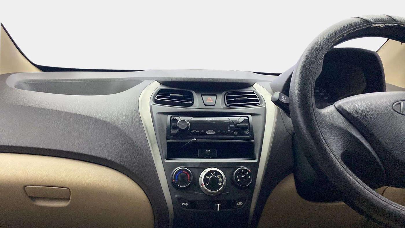 2018 Hyundai Eon ERA +, Petrol, Manual, 68,735 km, Air Conditioner