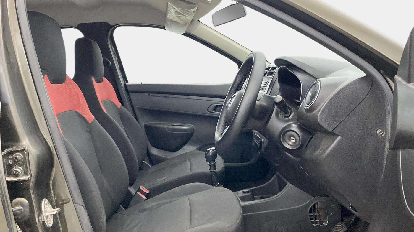 2015 Renault Kwid RXL, Petrol, Manual, 38,897 km, Right Side Front Door Cabin