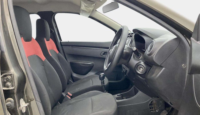 2015 Renault Kwid RXL, Petrol, Manual, 38,897 km, Right Side Front Door Cabin