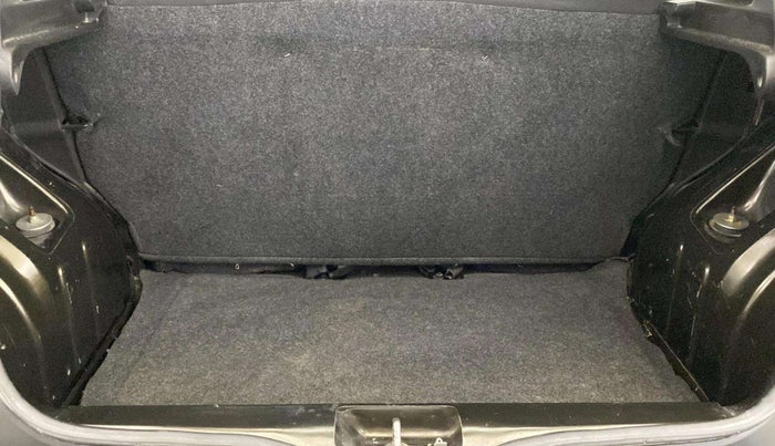 2015 Renault Kwid RXL, Petrol, Manual, 38,897 km, Boot Open Zoomed View