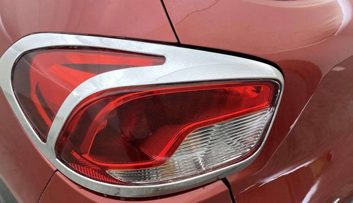 2019 Renault Kwid RXT 0.8, Petrol, Manual, 19,136 km, Left tail light - Minor damage
