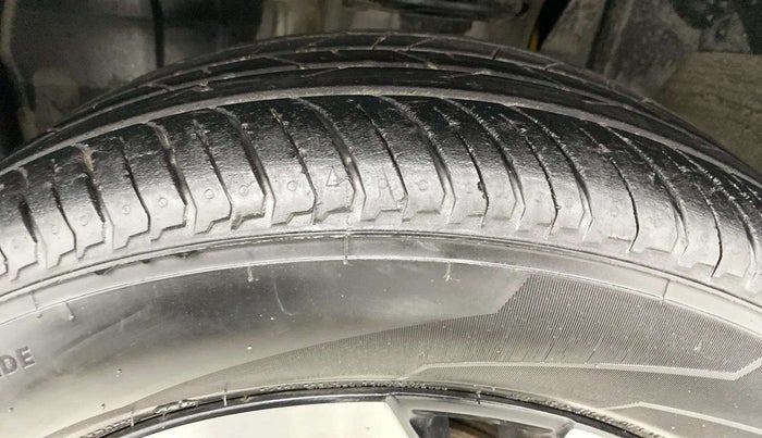 2021 Nissan MAGNITE XV MT, Petrol, Manual, 21,347 km, Right Front Tyre Tread