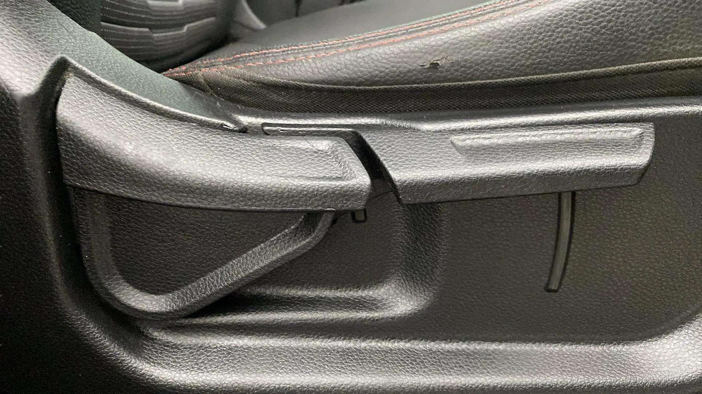 2020 KIA SONET GTX PLUS 1.5 AT, Diesel, Automatic, 72,242 km, Driver Side Adjustment Panel