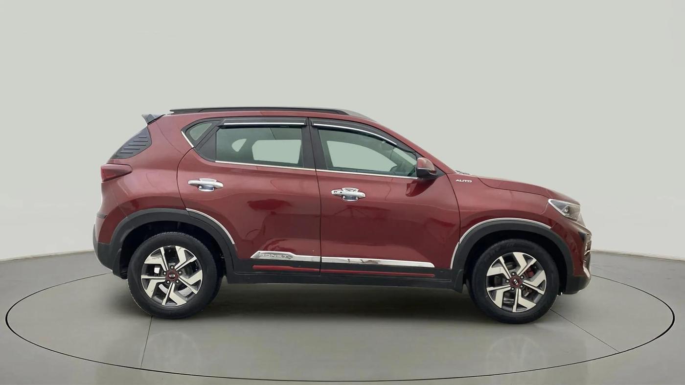 2020 KIA SONET GTX PLUS 1.5 AT, Diesel, Automatic, 72,242 km, Right Side View