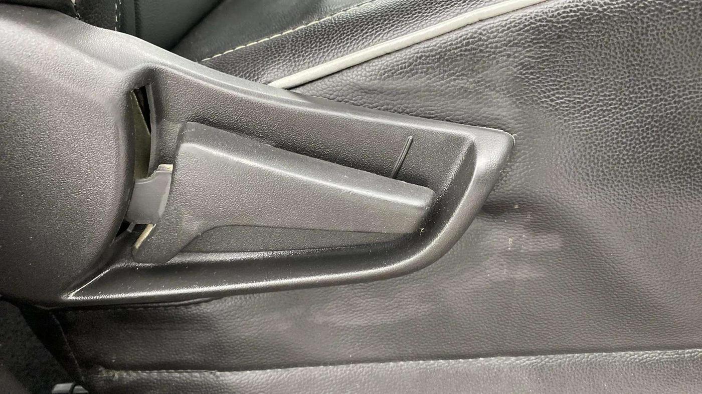 2022 Maruti S PRESSO VXI+, Petrol, Manual, 83,783 km, Driver Side Adjustment Panel