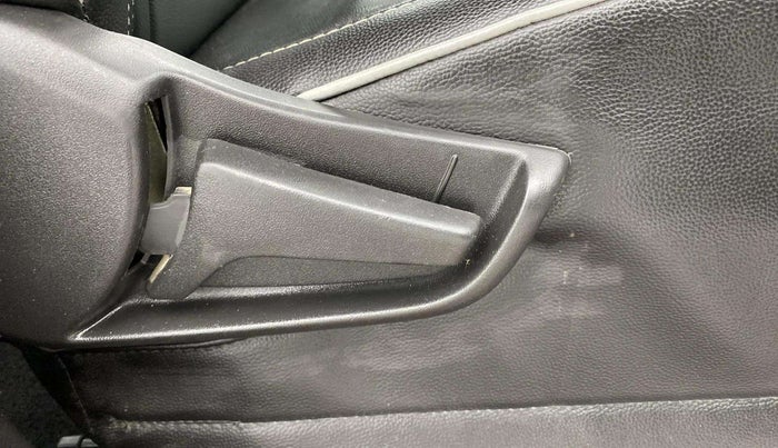 2022 Maruti S PRESSO VXI+, Petrol, Manual, 83,773 km, Driver Side Adjustment Panel