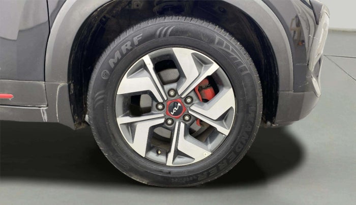 2021 KIA SONET GTX PLUS 1.5 AT, Diesel, Automatic, 28,947 km, Right Front Wheel