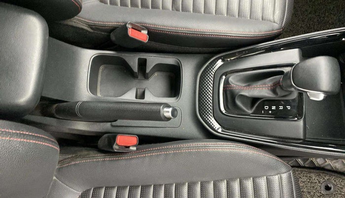 2021 KIA SONET GTX PLUS 1.5 AT, Diesel, Automatic, 28,947 km, Gear Lever