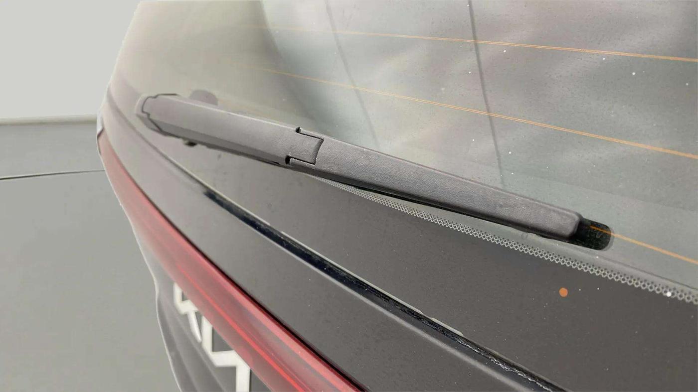 2021 KIA SONET GTX PLUS 1.5 AT, Diesel, Automatic, 29,027 km, Rear Wiper