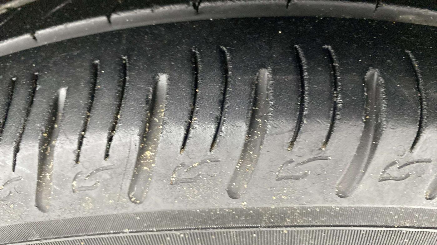 2021 KIA SONET GTX PLUS 1.5 AT, Diesel, Automatic, 29,027 km, Right Front Tyre Tread
