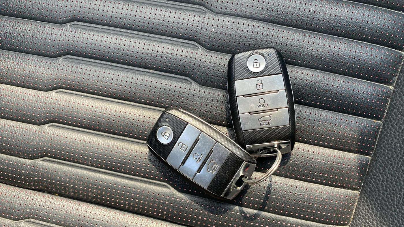 2021 KIA SONET GTX PLUS 1.5 AT, Diesel, Automatic, 29,027 km, Key Close Up