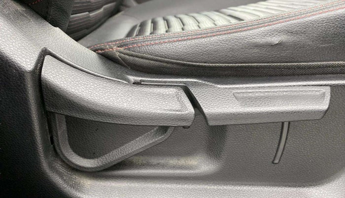 2021 KIA SONET GTX PLUS 1.5 AT, Diesel, Automatic, 28,947 km, Driver Side Adjustment Panel
