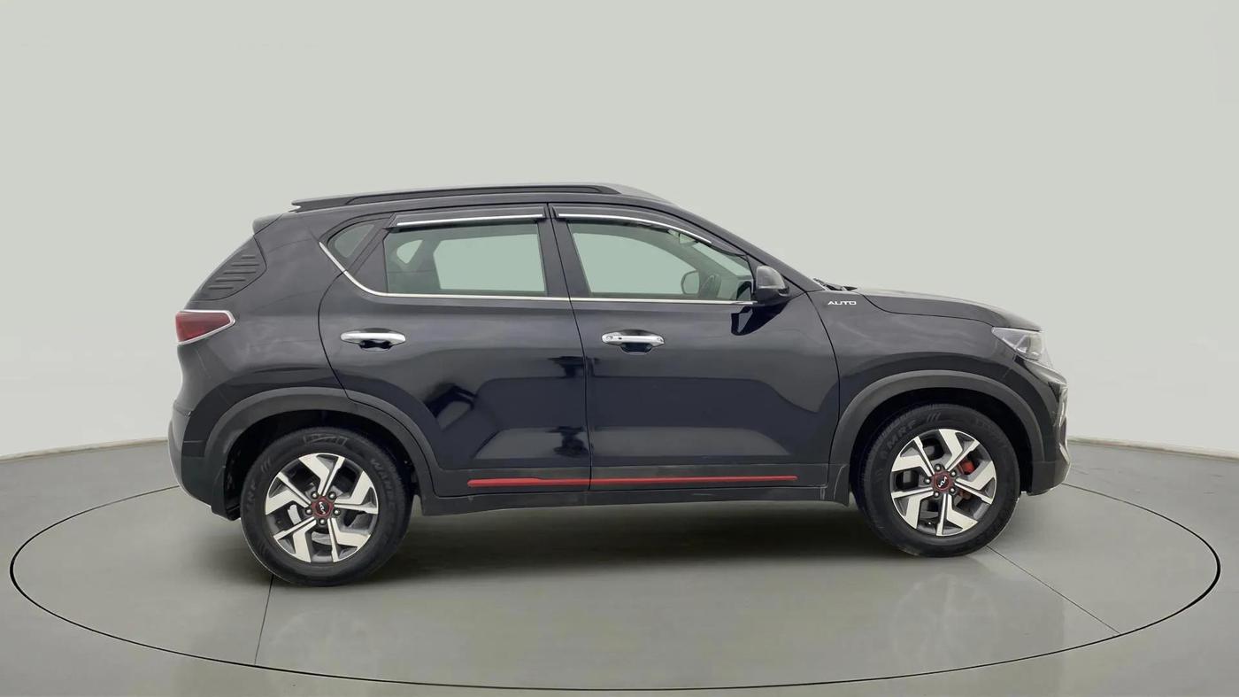 2021 KIA SONET GTX PLUS 1.5 AT, Diesel, Automatic, 29,027 km, Right Side View
