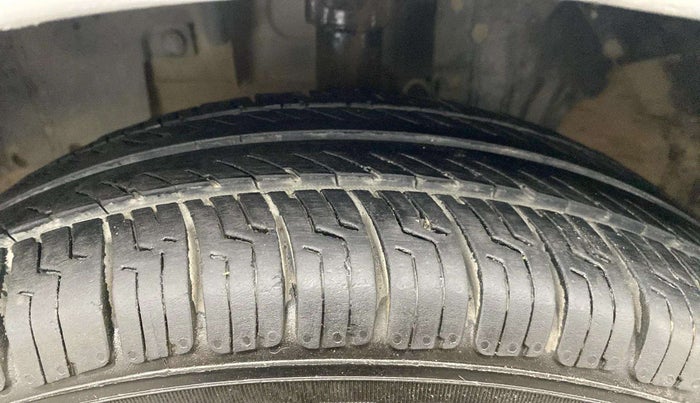 2019 Datsun Redi Go A, Petrol, Manual, 59,649 km, Left Front Tyre Tread