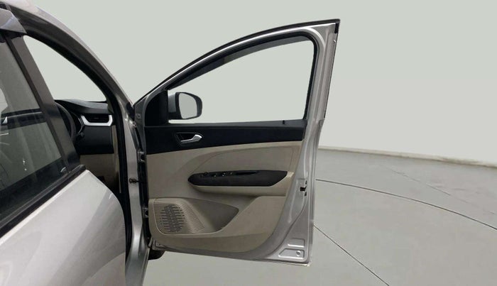 2020 Renault TRIBER RXZ, Petrol, Manual, 35,334 km, RHS Front Door
