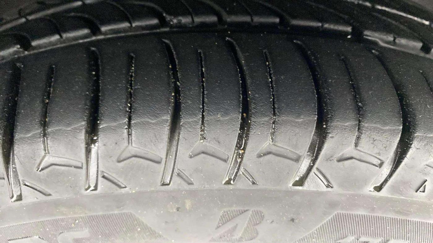 2021 Tata Tiago XZ PETROL, Petrol, Manual, 44,532 km, Right Front Tyre Tread