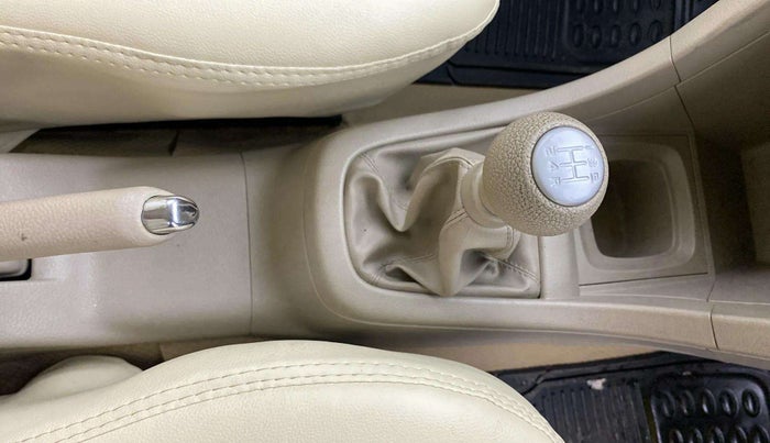 2015 Maruti Swift Dzire VXI, Petrol, Manual, 15,541 km, Gear Lever