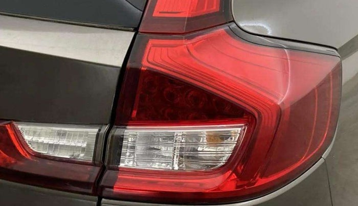 2020 Maruti Ertiga ZXI SHVS, Petrol, Manual, 69,184 km, Right tail light - Minor damage