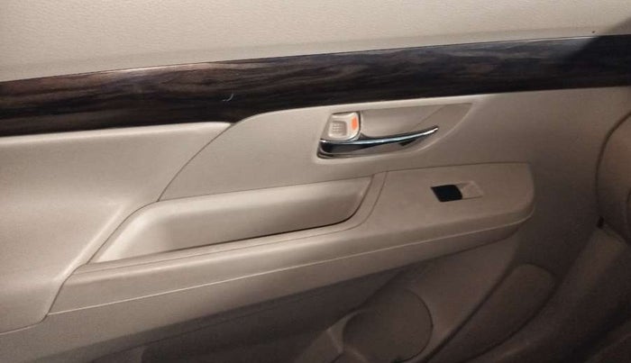2020 Maruti Ertiga ZXI SHVS, Petrol, Manual, 69,184 km, Left front window switch / handle - Power window makes minor noise