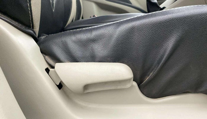 2014 Maruti Celerio VXI CNG, CNG, Manual, 78,450 km, Driver Side Adjustment Panel