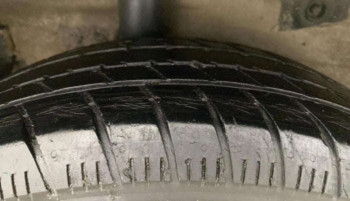 2014 Maruti Celerio VXI CNG, CNG, Manual, 78,450 km, Right Rear Tyre Tread