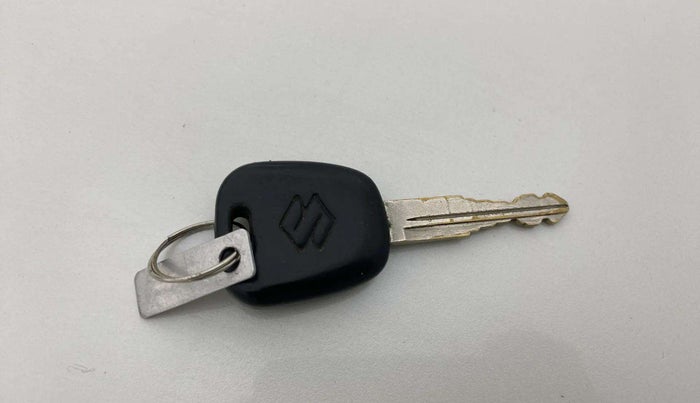 2014 Maruti Celerio VXI CNG, CNG, Manual, 78,450 km, Key Close Up