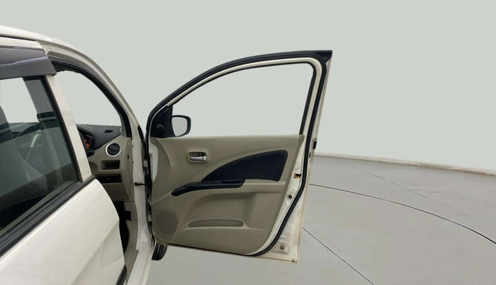 2014 Maruti Celerio VXI CNG, CNG, Manual, 78,450 km, RHS Front Door