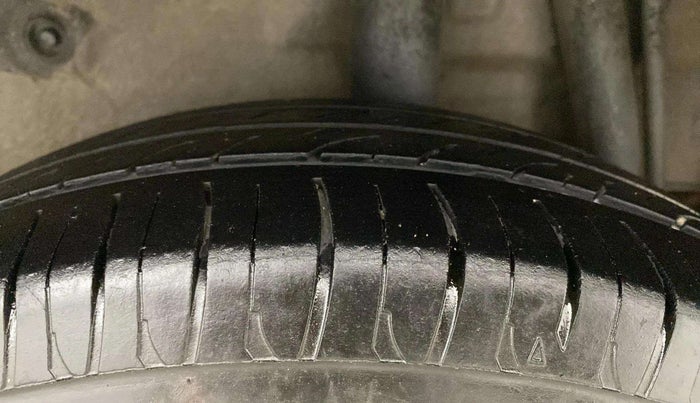 2014 Maruti Celerio VXI CNG, CNG, Manual, 78,450 km, Left Rear Tyre Tread