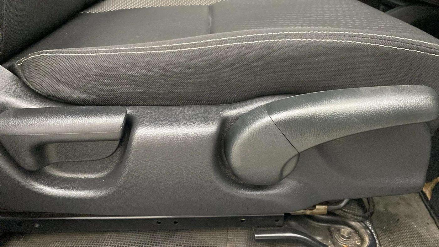 2018 Honda WR-V 1.2L I-VTEC VX MT, Petrol, Manual, 65,254 km, Driver Side Adjustment Panel