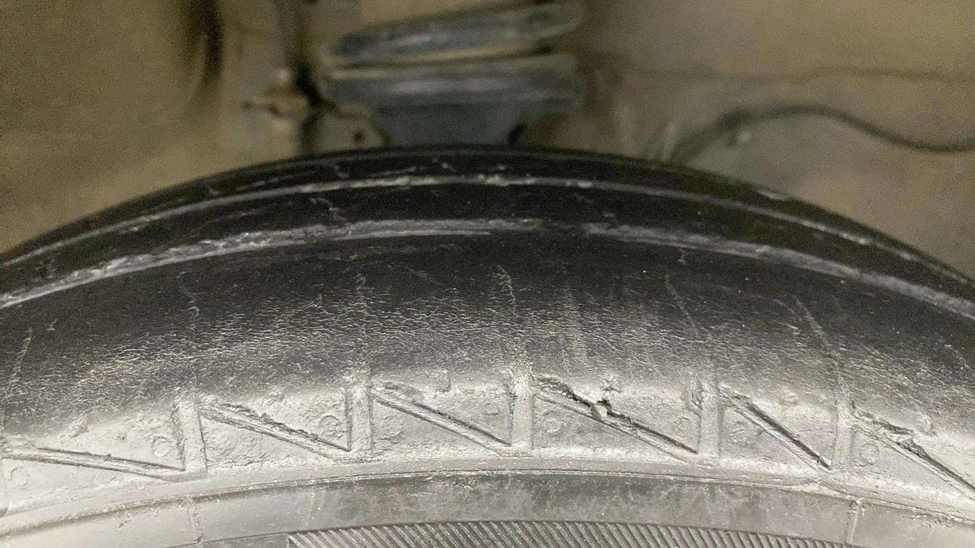2019 Maruti Alto VXI, Petrol, Manual, 73,145 km, Right Front Tyre Tread