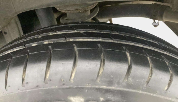 2019 Maruti Alto VXI, Petrol, Manual, 73,126 km, Left Rear Tyre Tread