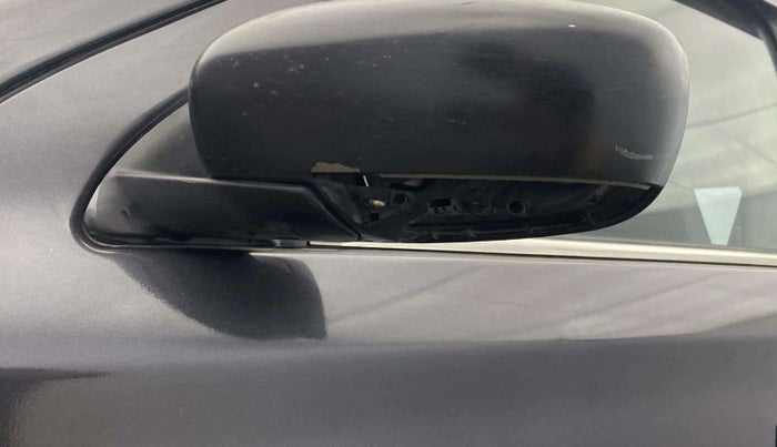 2019 Maruti Alto VXI, Petrol, Manual, 73,126 km, Left rear-view mirror - Cover has minor damage