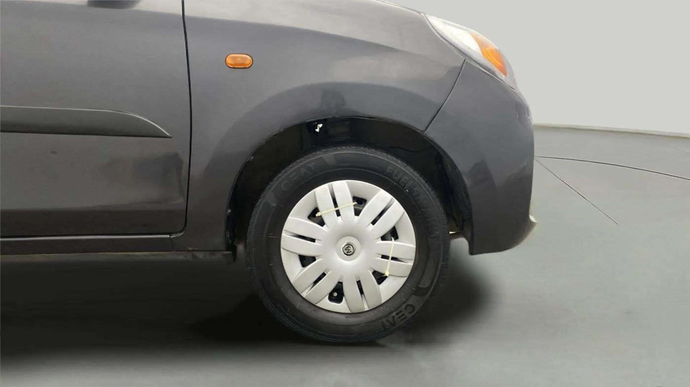 2019 Maruti Alto VXI, Petrol, Manual, 73,145 km, Right Front Wheel