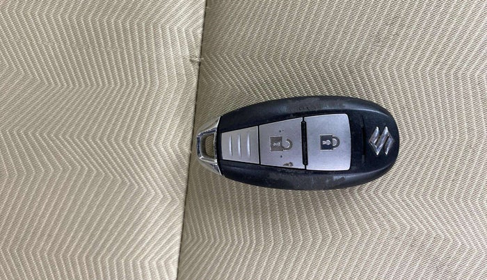 2016 Maruti Ertiga ZXI+, Petrol, Manual, 56,182 km, Key Close Up