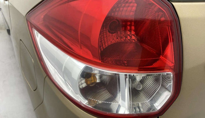 2016 Maruti Ertiga ZXI+, Petrol, Manual, 56,182 km, Left tail light - Minor scratches