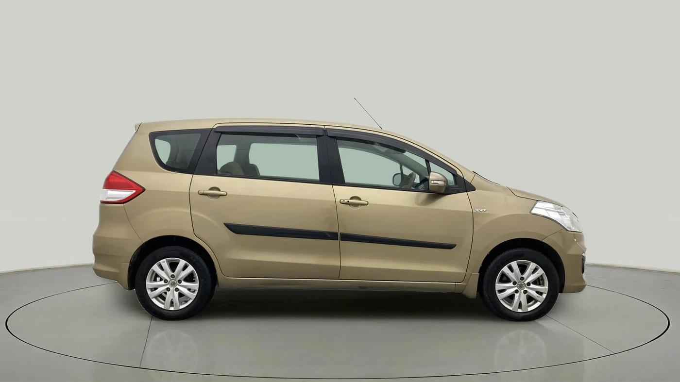 2016 Maruti Ertiga ZXI+, Petrol, Manual, 56,249 km, Right Side View