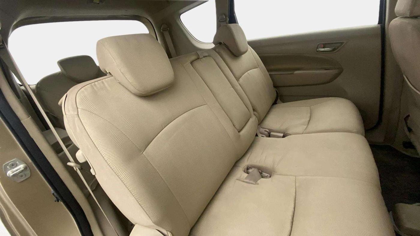 2016 Maruti Ertiga ZXI+, Petrol, Manual, 56,249 km, Right Side Rear Door Cabin