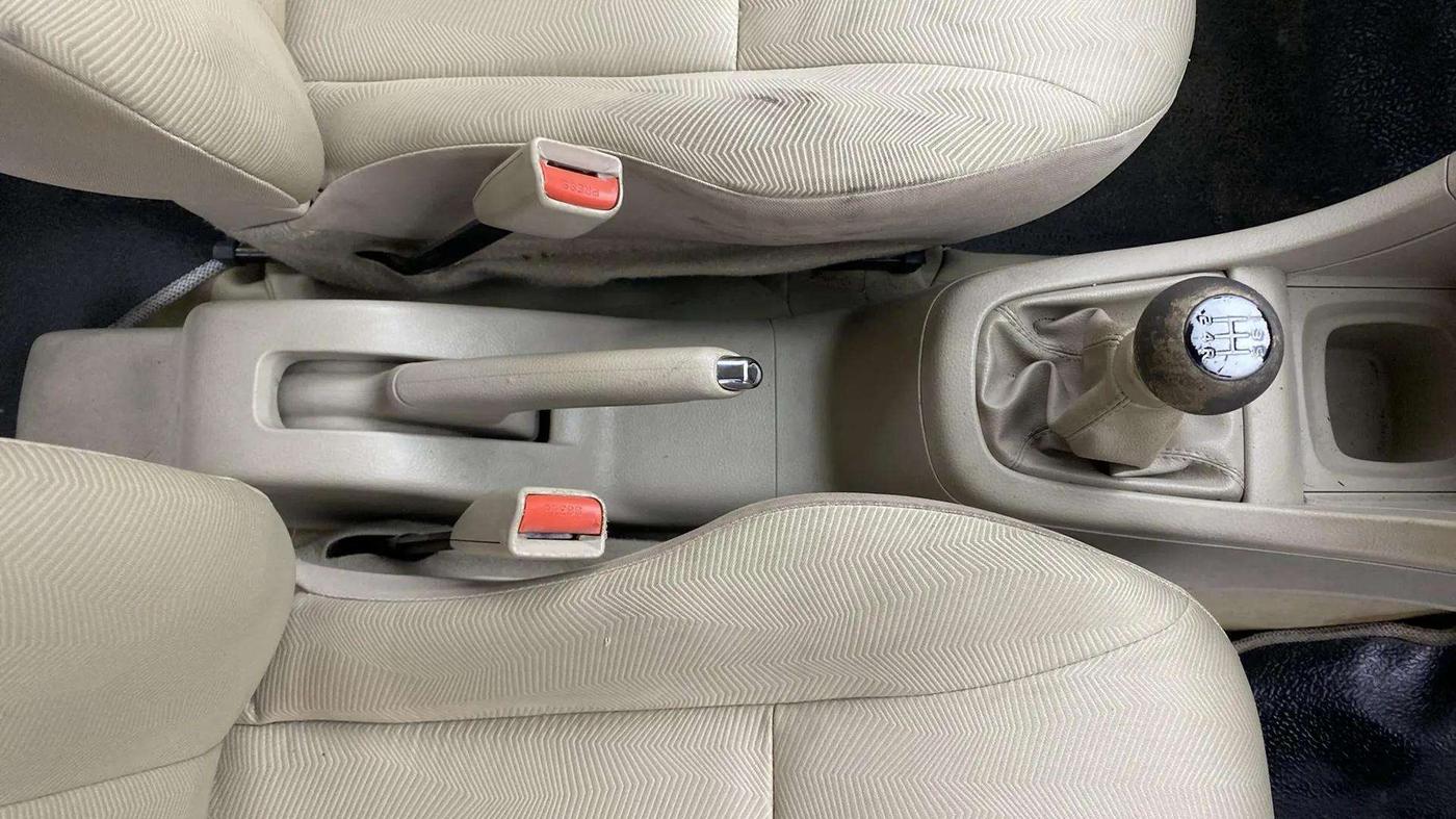 2016 Maruti Ertiga ZXI+, Petrol, Manual, 56,249 km, Gear Lever