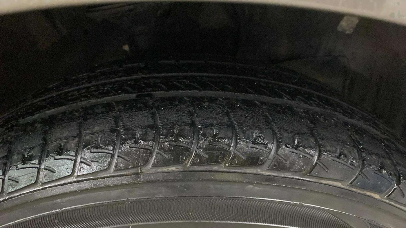 2019 Maruti New Wagon-R ZXI 1.2 AMT, Petrol, Automatic, 34,009 km, Right Front Tyre Tread