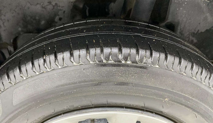 2020 Maruti Swift VXI, Petrol, Manual, 67,561 km, Left Rear Tyre Tread