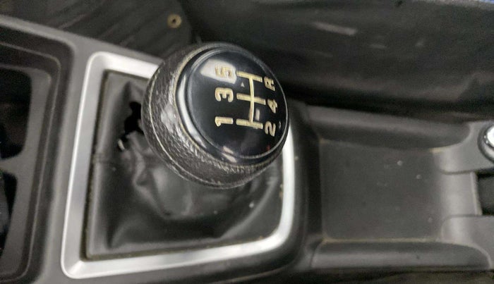 2020 Maruti Swift VXI, Petrol, Manual, 67,561 km, Gear lever - Boot cover slightly torn