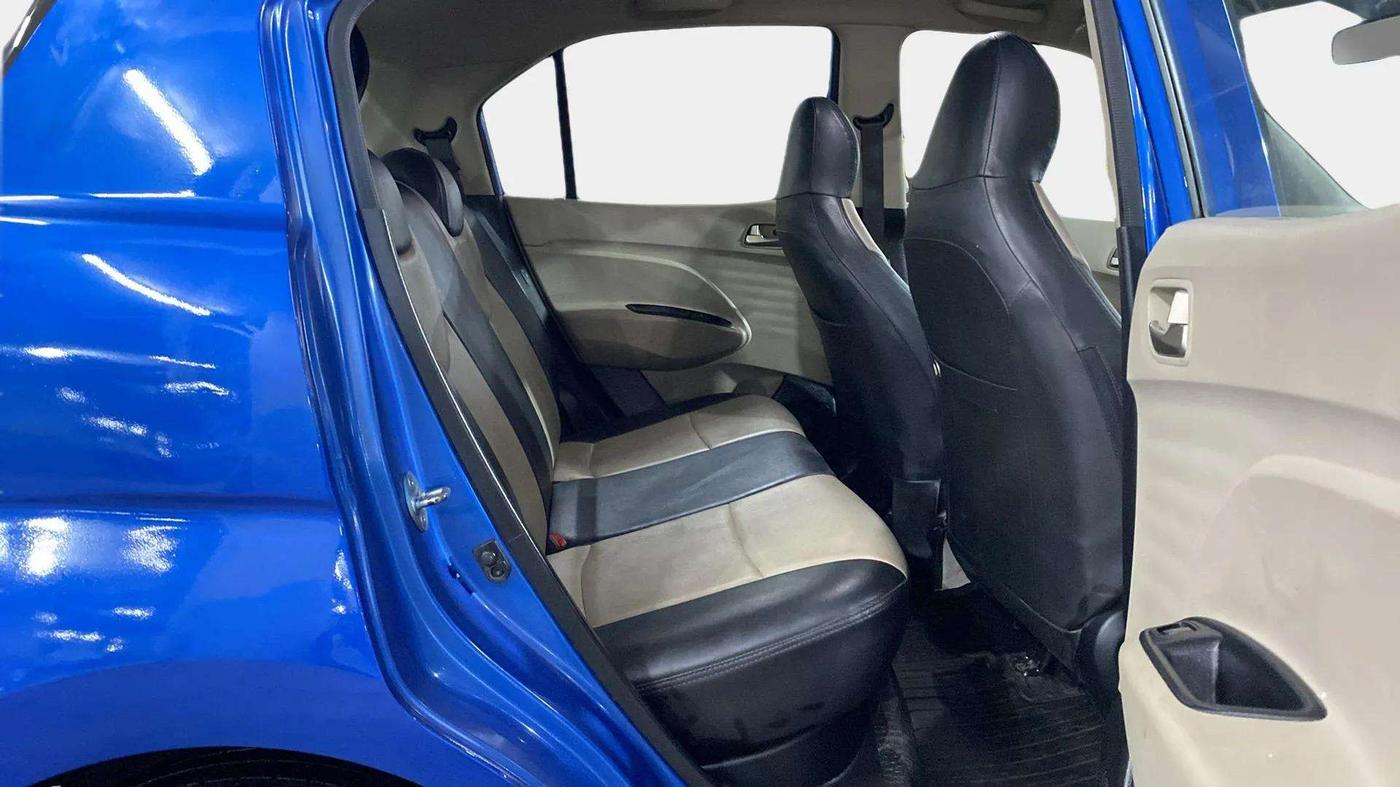 2019 Hyundai NEW SANTRO SPORTZ MT, Petrol, Manual, 19,337 km, Right Side Rear Door Cabin