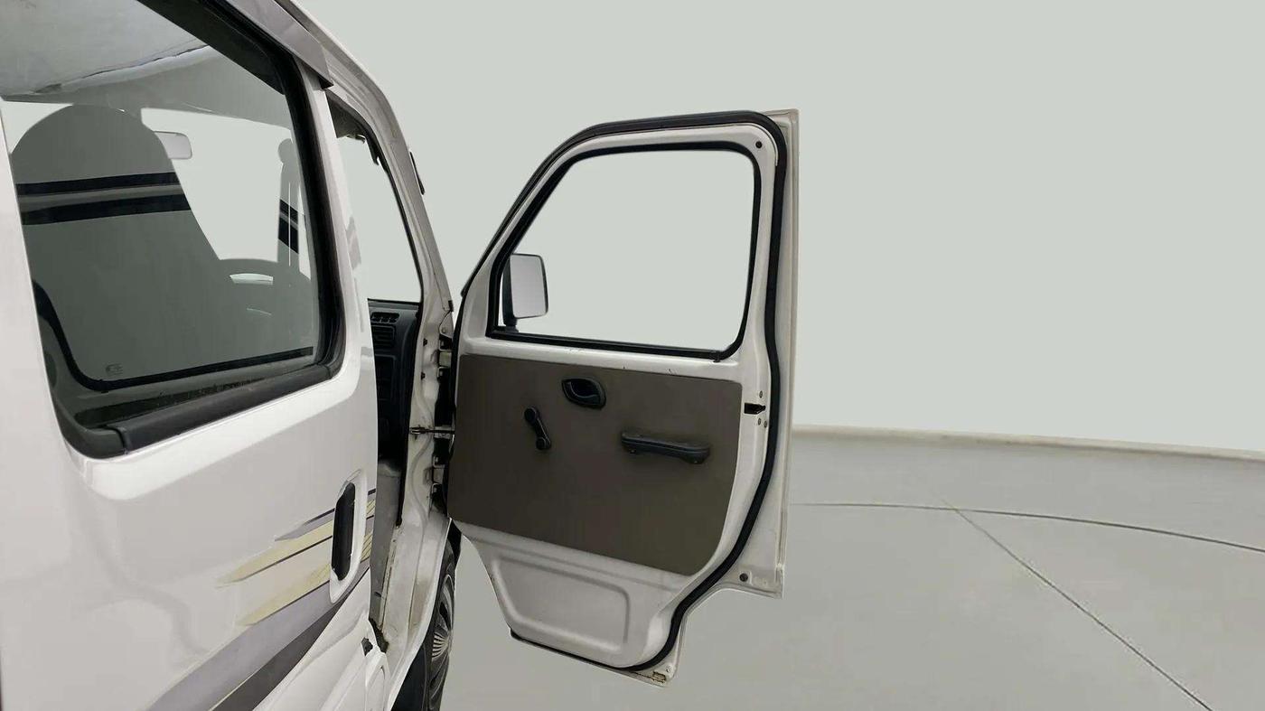 2014 Maruti Eeco 5 STR WITH A/C+HTR, Petrol, Manual, 52,345 km, RHS Front Door
