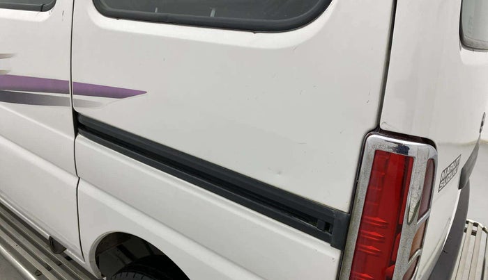 2014 Maruti Eeco 5 STR WITH A/C+HTR, Petrol, Manual, 52,345 km, Left quarter panel - Slightly dented