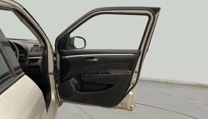 2013 Maruti Swift VXI, Petrol, Manual, 41,582 km, RHS Front Door