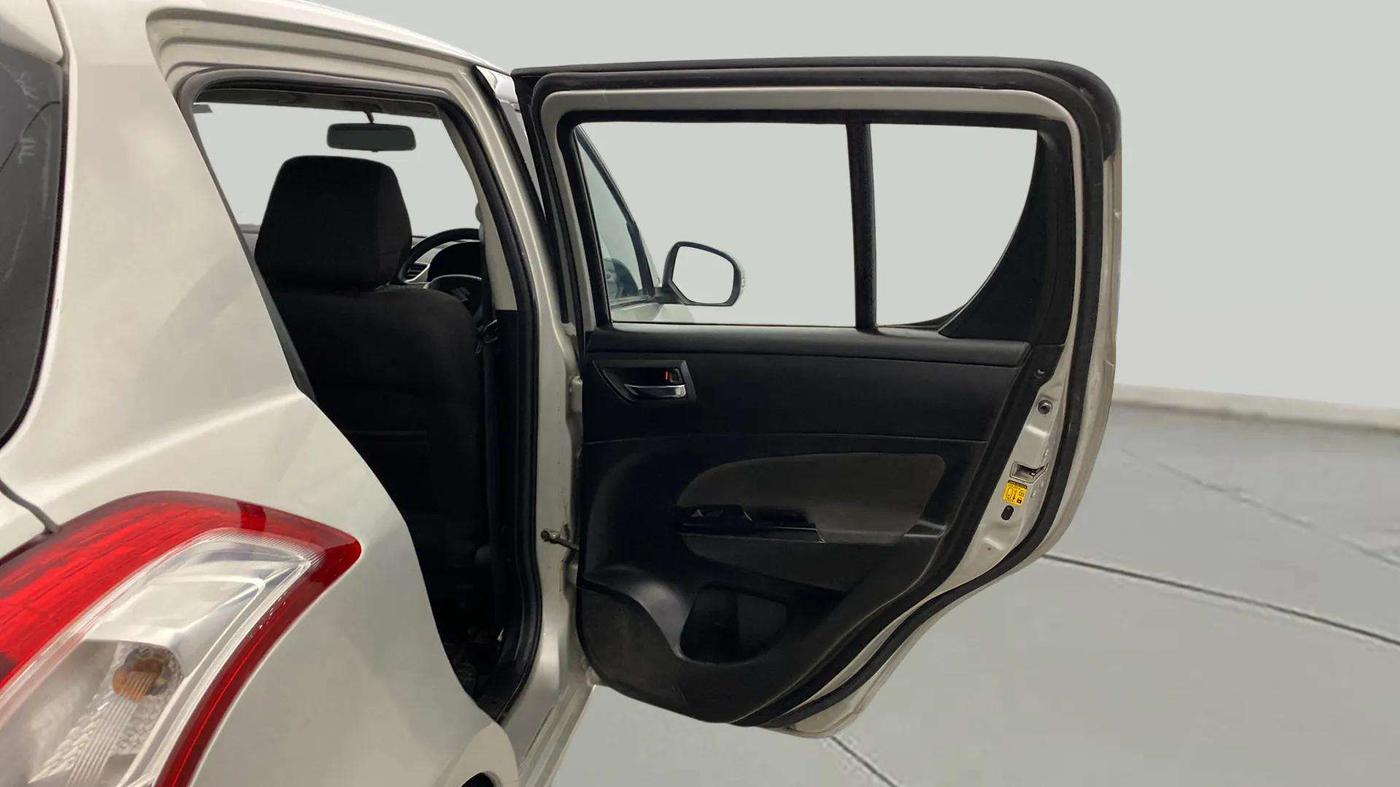 2013 Maruti Swift VXI, Petrol, Manual, 41,662 km, RHS Rear Door