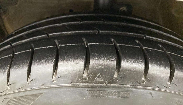 2018 Maruti Celerio VXI CNG, CNG, Manual, 71,972 km, Left Front Tyre Tread