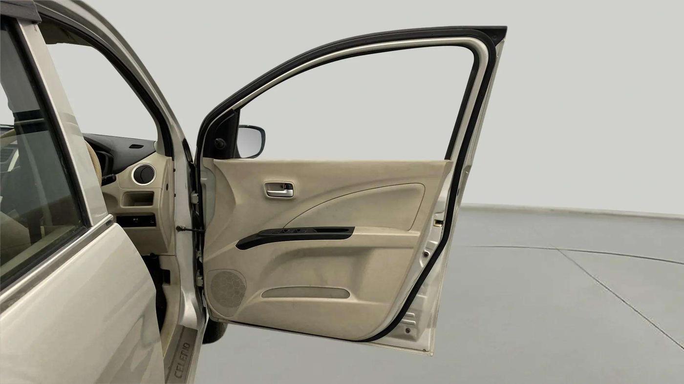 2018 Maruti Celerio VXI CNG, CNG, Manual, 72,052 km, RHS Front Door