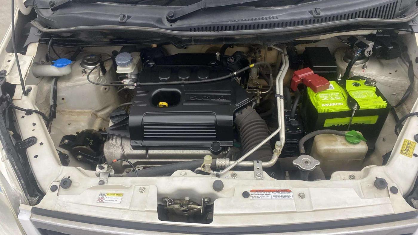 2017 Maruti Wagon R 1.0 VXI, Petrol, Manual, 59,954 km, Engine View